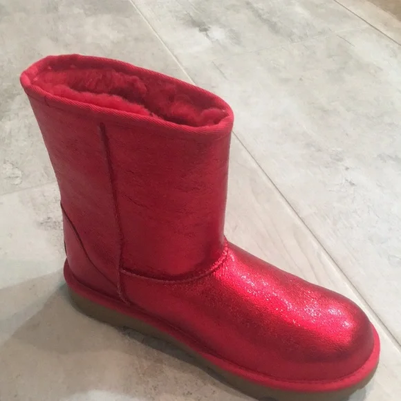 UGG Classic Samba Red Metallic Boots Sz 5 US & 6 US Youth size